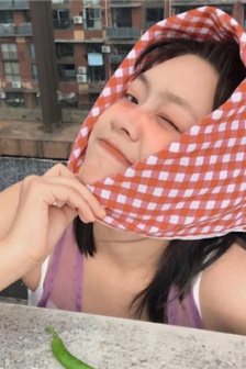 俄“半裸派对”引多方不满